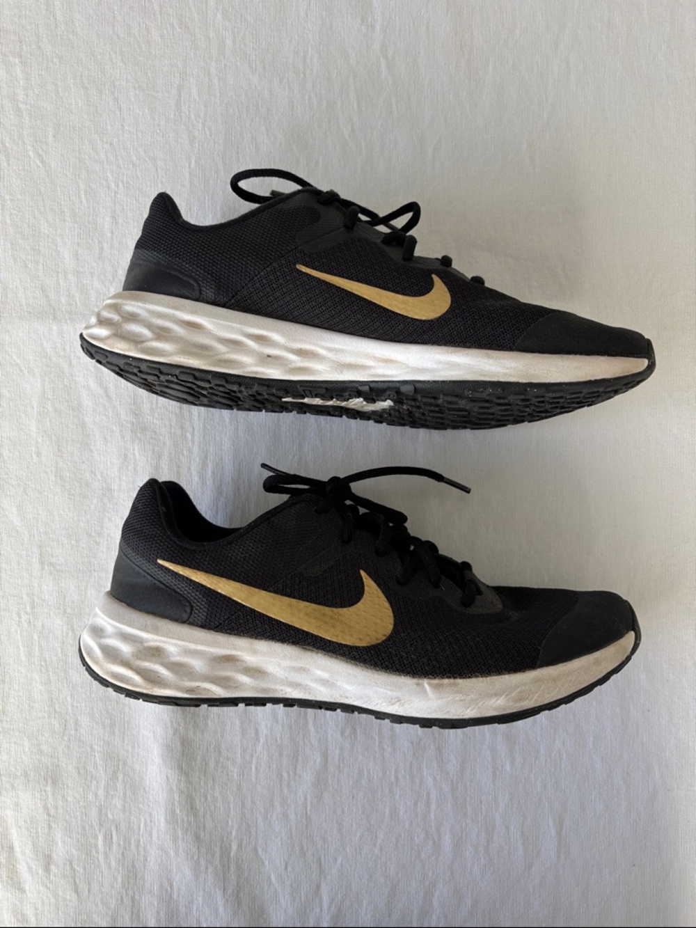 Nike Revolution 6 Kids Black and Gold Running Sneakers
